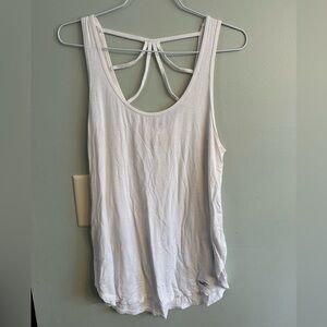 HOLLISTER | Women’s White Tank